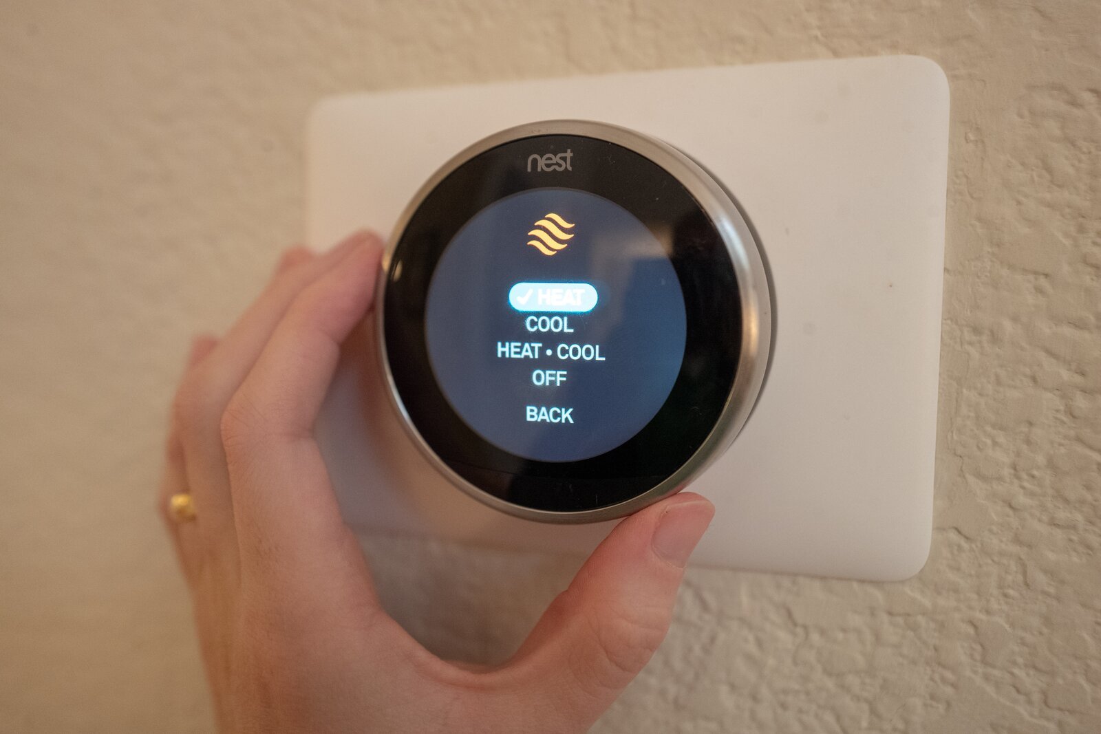 22,000 smart thermostats in Colorado suspended due to 'energy emergency