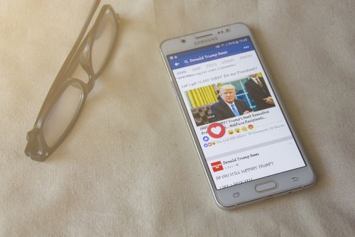 This Chrome extension fixes Facebook's worst problem
