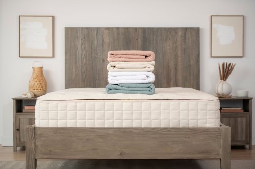 A Hotel Manager Told Me the Secret to Making a Luxury Hotel Bed at Home Involves These 2 Things