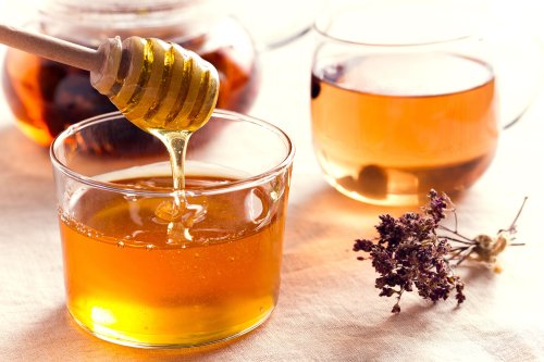 Is Your Honey Actually Honey? Here's How to Tell if It's Fake