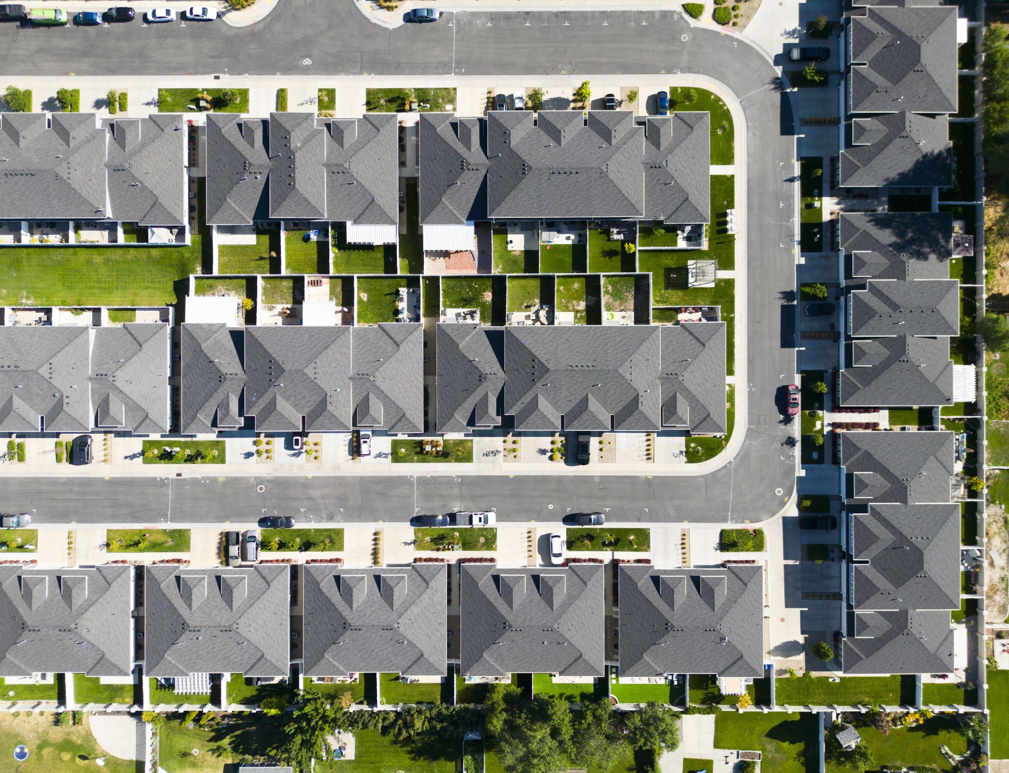 Can You Refuse to Join a Homeowners Association?