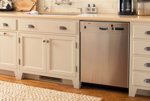 If You're Not Cleaning These 10 Bathroom Items in the Dishwasher, You Should Be