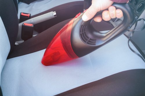 How to Clean a Car So It Looks Almost Brand New—in Just 10 Minutes