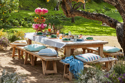 6 Fun and Fresh Graduation Party Themes the Class of 2025 Can't Get Enough Of