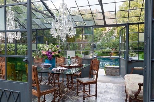 What Is a Conservatory? Here's How It's Different From a Sunroom or Solarium