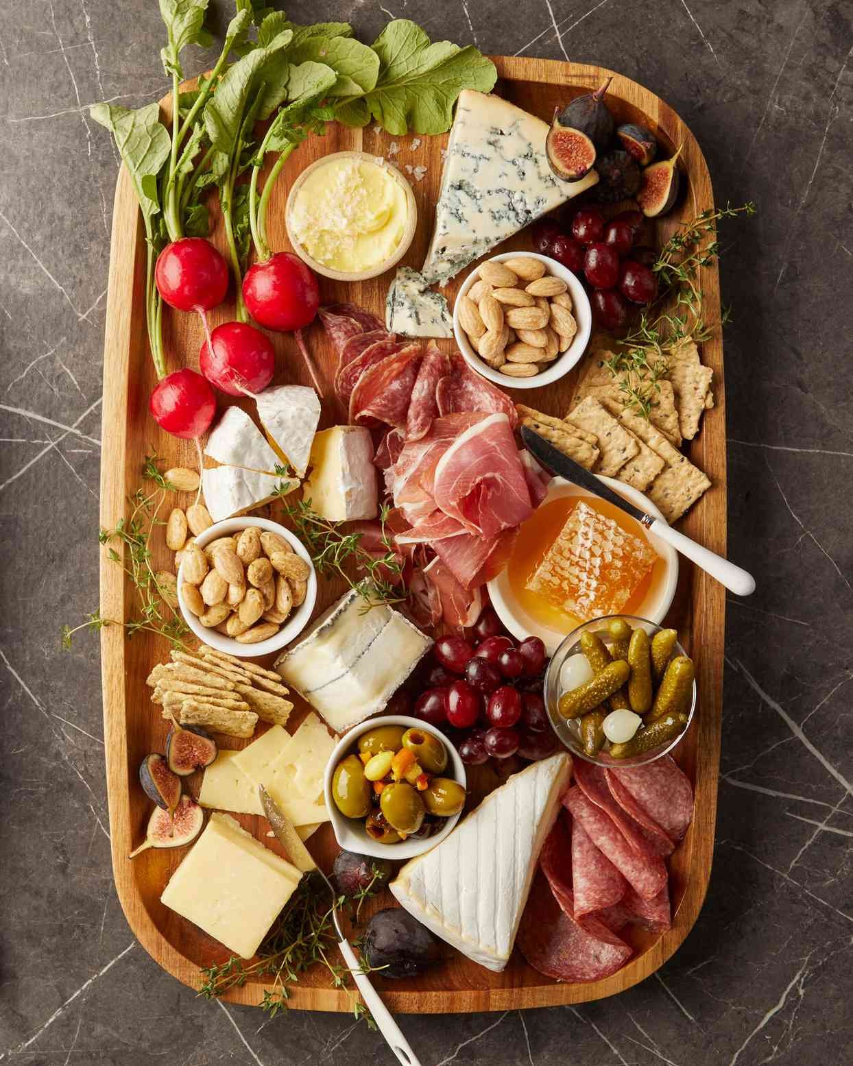 Use Our Party Food Calculator to Plan the Perfect Appetizer Menu