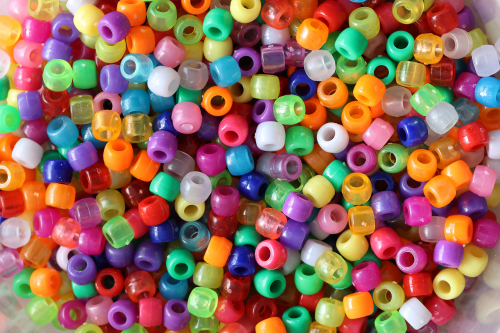 Pony Beads Are Back—14 Creative Ways to Use Them as Home Decor