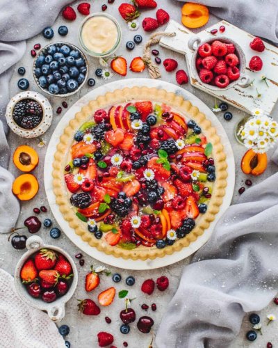 Obstkuchen mit Pudding und Beeren – Vegan