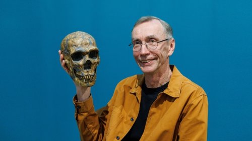 Svante Pääbo wins Nobel Prize for discovering an extinct human species via DNA