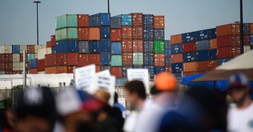 Port workers are at war with automation. Can they win?