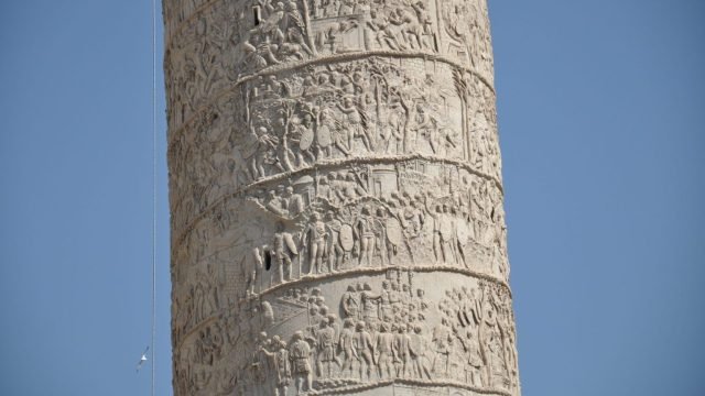 How pants went from banned to required in the Roman Empire