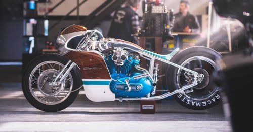 Lakeside Racer: A Sportster inspired by the Riva Aquarama