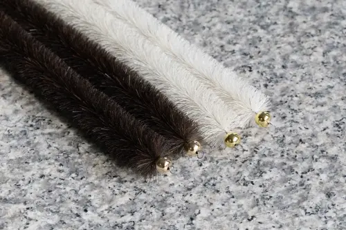 The Humble Japanese Hub Brush's Rich History, Now in Real Horse Hair: Review
