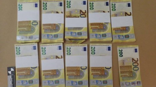 Polizei stellt Falle und kassiert fast 100 000 Euro Falschgeld 