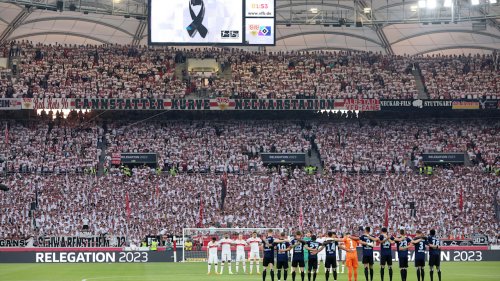 Vorm Relegations-Spiel VfB Stuttgart - HSV: Schweigeminute für toten 15-Jährigen | Fußball