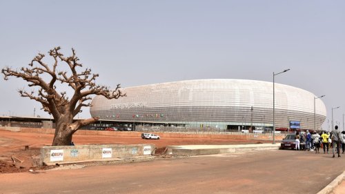 Mané hat Arena-Kopie

im Senegal