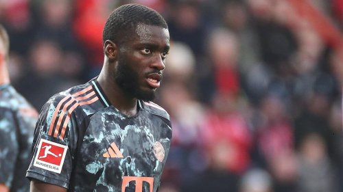 Es sollte ganz schnell gehen, aber …: Upamecano zögert mit neuem Bayern-Vertrag
