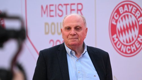Er spricht über Ibiza, Sané, Wirtz: Hoeneß teilt auf Bayern-Meisterparty aus