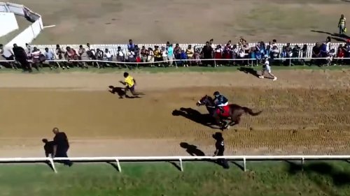 Mega-Influencer liefert sich seltsames Sprint-Duell 