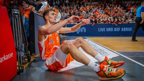 Basketball: Trotz irrer Aufholjagd! Pokal-Traum von Rasta Vechta geplatzt | Sportmix