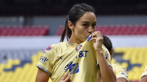 Mexikanische Fußballerin flieht in die USA
