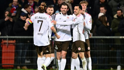 Ex-Trainer Stanislawski: „St. Paulis Aufstieg steht nichts mehr im Wege“ | Fußball