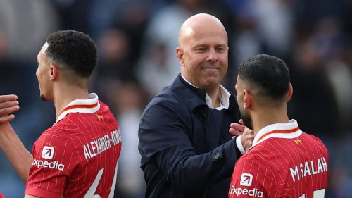Krasse Aussage vor Premier-League-Finale: „Arne Slot vertraut dem Liverpool-Team nicht!“