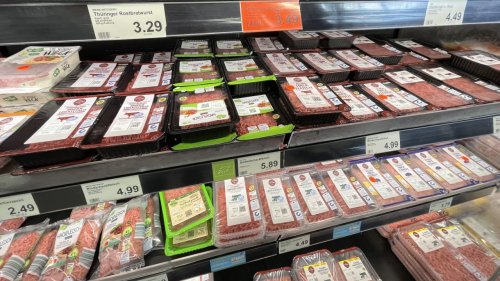 Erster Discounter  senkt Fleisch-Preise