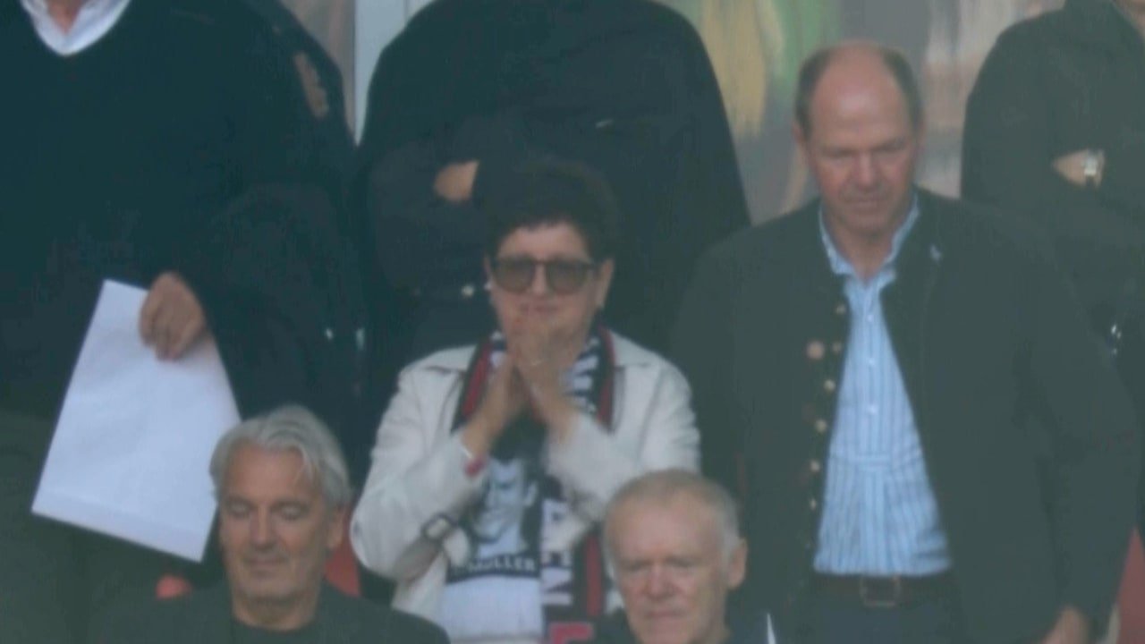 Letztes Bayern-Heimspiel von Thomas: Mama Müller auf der Tribüne ganz emotional
