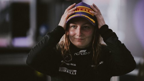 Das Rennen war längst vorbei: Formel-1-Siegerin Doriane Pin fährt einfach weiter | Motorsport