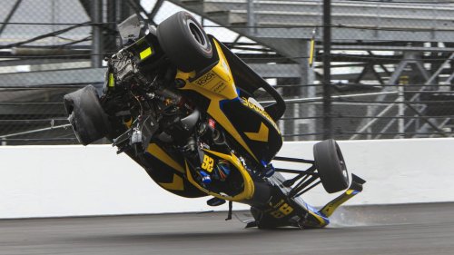 Horror-Unfall beim IndyCar