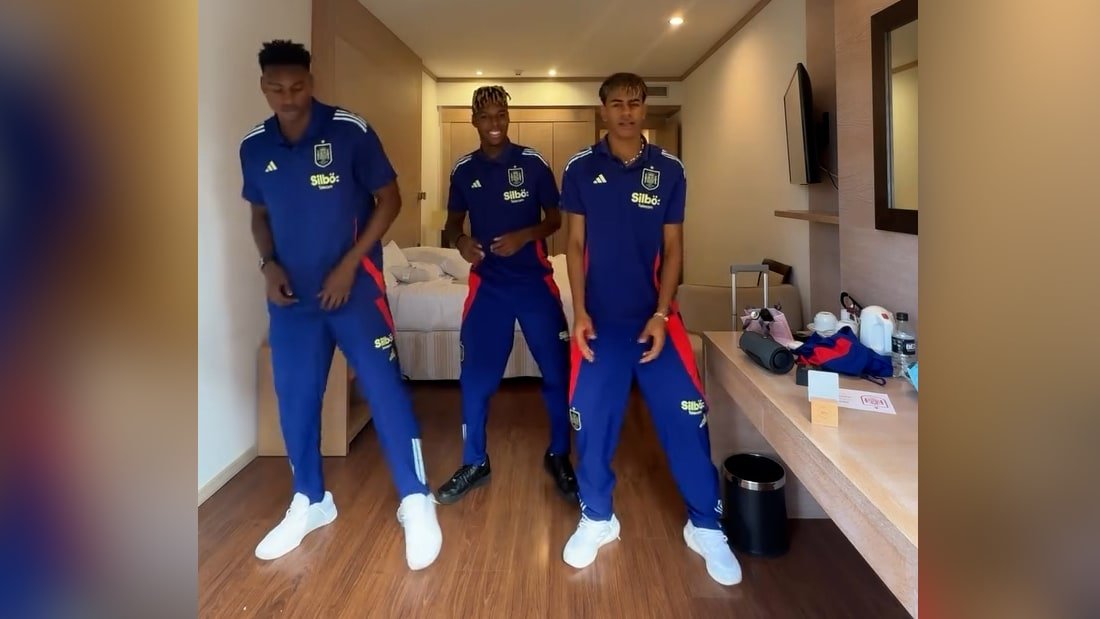 Im Hotelzimmer: Spaniens Jungstars tanzen sich zu unserer Mini-EM