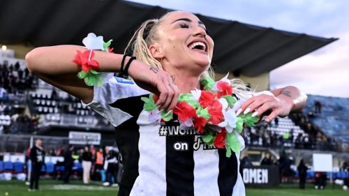 Titel-Party auf dem Platz: Alisha Lehmann: Meister-Tanz mit Juve-Frauen