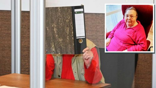 Pflegerin Vollbusige Braungebrannt Lutschen