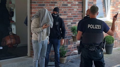 Sie verlangten 230.000 Euro von Migranten