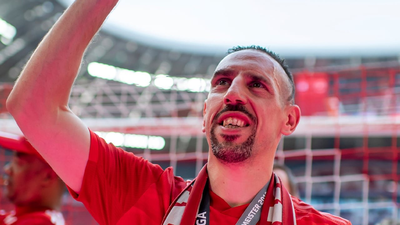 FC Bayern heute vor 15 Jahren: Wegen Ribéry: Rummenigge klagt die Franzosen an