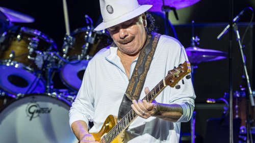 Bühnen-Kollaps! Gitarren-Legende Santana (74) in Klinik