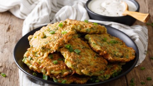 Vegane Zucchini-Karotten-Rösti: würzige Alternative!