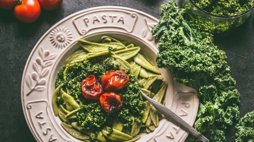 25 Minuten: Einfache Grünkohl-Pasta mit Zitrone