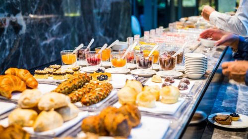 Urlaub 2022: Darf man Essen vom Frühstücksbuffet einstecken?