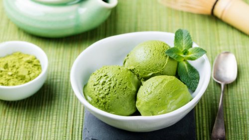 Matcha-Eis mit Kokos aus drei Zutaten: Cremige Abkühlung