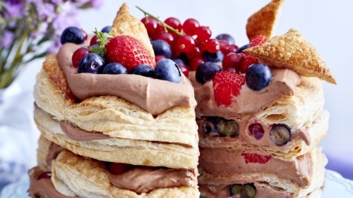 Schoko-Beeren-Torte: So einfach kann Backen sein!