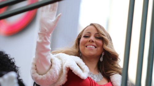 Weihnachtsfieber in den Charts: Mariah Carey stürmt auf Platz 1