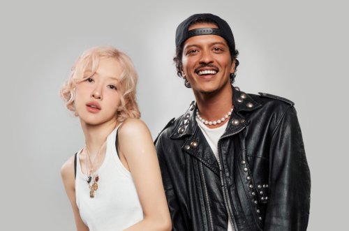 ROSÉ & Bruno Mars’ ‘APT.’ Adds Record-Extending 18th Week at No. 1 on Billboard Global Excl. U.S. Chart