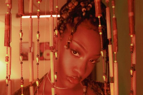 Tems Free Mind Breaks Female Record For Most Weeks At No 1 On R B 