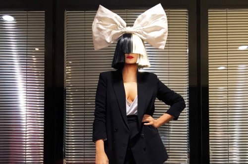 Sia Performs New Song ‘Saved My Life’ in Livestreamed Comedy Benefit: Watch
