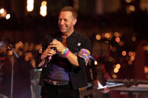 Natalie Imbruglia, Coldplay: 'Summer Nights' Olivia Newton-John Tribute
