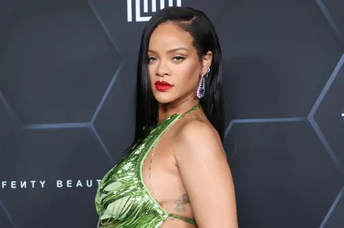 Rihanna conferma: parteciperà al prossimo Super Bowl Halftime Show