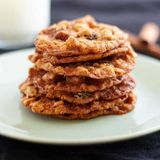 Crispy Oatmeal Raisin Cookies