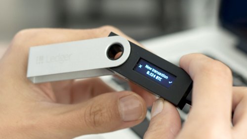 Ledger Hardware Crypto Wallet: A Complete Review